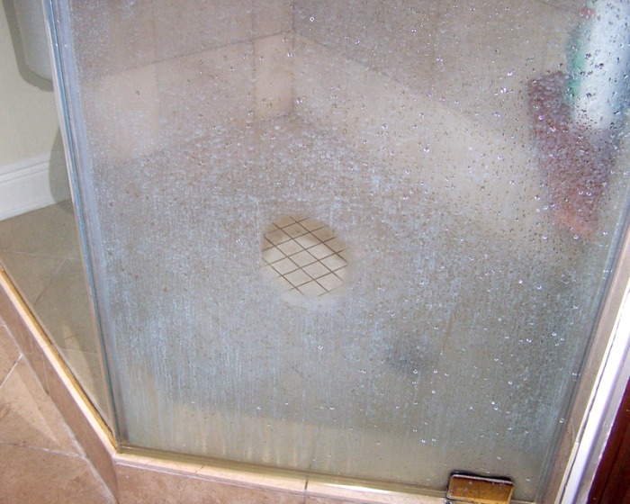 How To Remove Hard Water Stains on Glass Shower Doors with Brite & Clean Hard  Water Stain Remover 